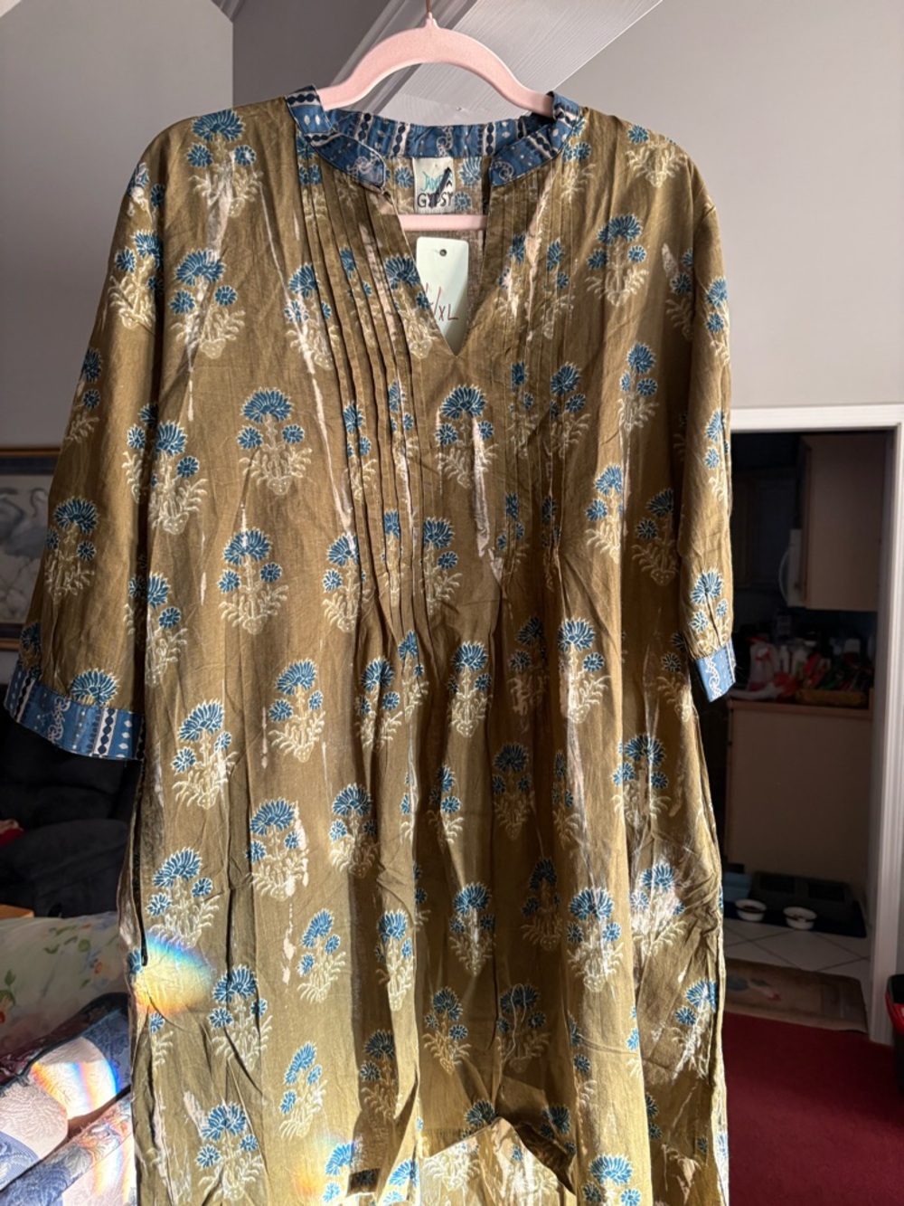 Jaded Gypsy Boho Floral V-Neck Tunic Top in Olive with Blue Accents